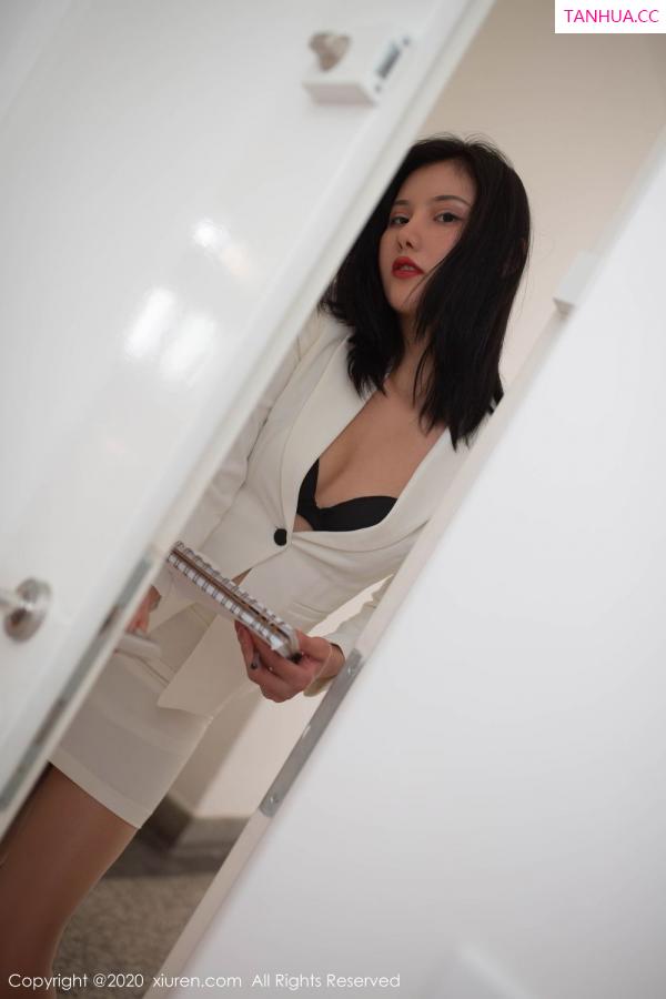 就是阿朱啊  [XIUREN]高清写真图 2020.02.28 就是阿朱啊第13张图片